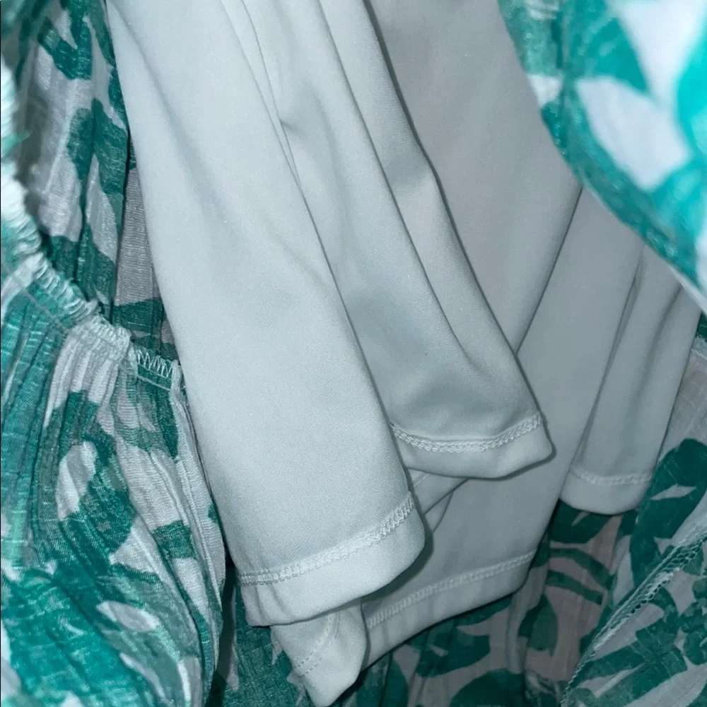 Indigo Rose Green and White Dress - Picture 4 of 6